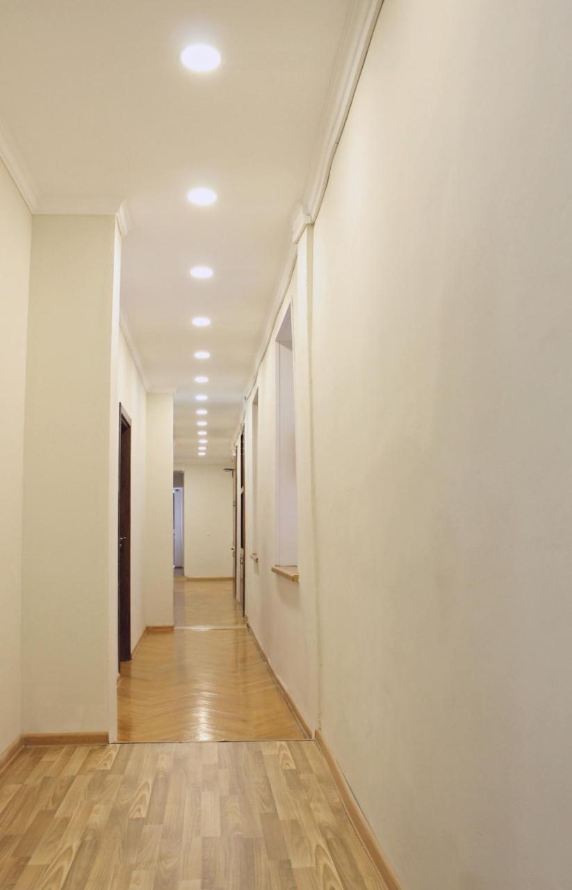 Hotel Tiflis Garden מראה חיצוני תמונה