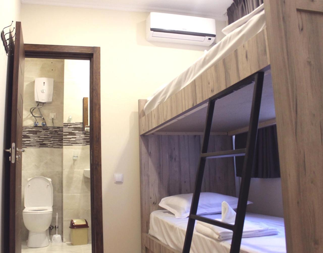 Hotel Tiflis Garden מראה חיצוני תמונה