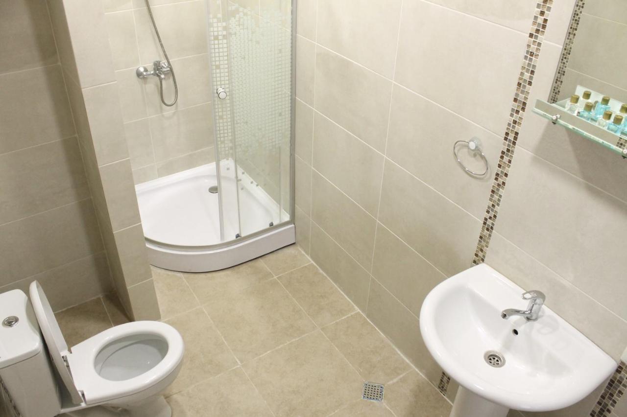 Hotel Tiflis Garden מראה חיצוני תמונה