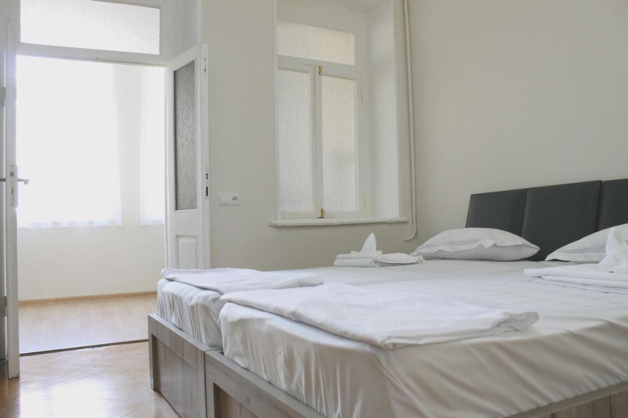 Hotel Tiflis Garden מראה חיצוני תמונה