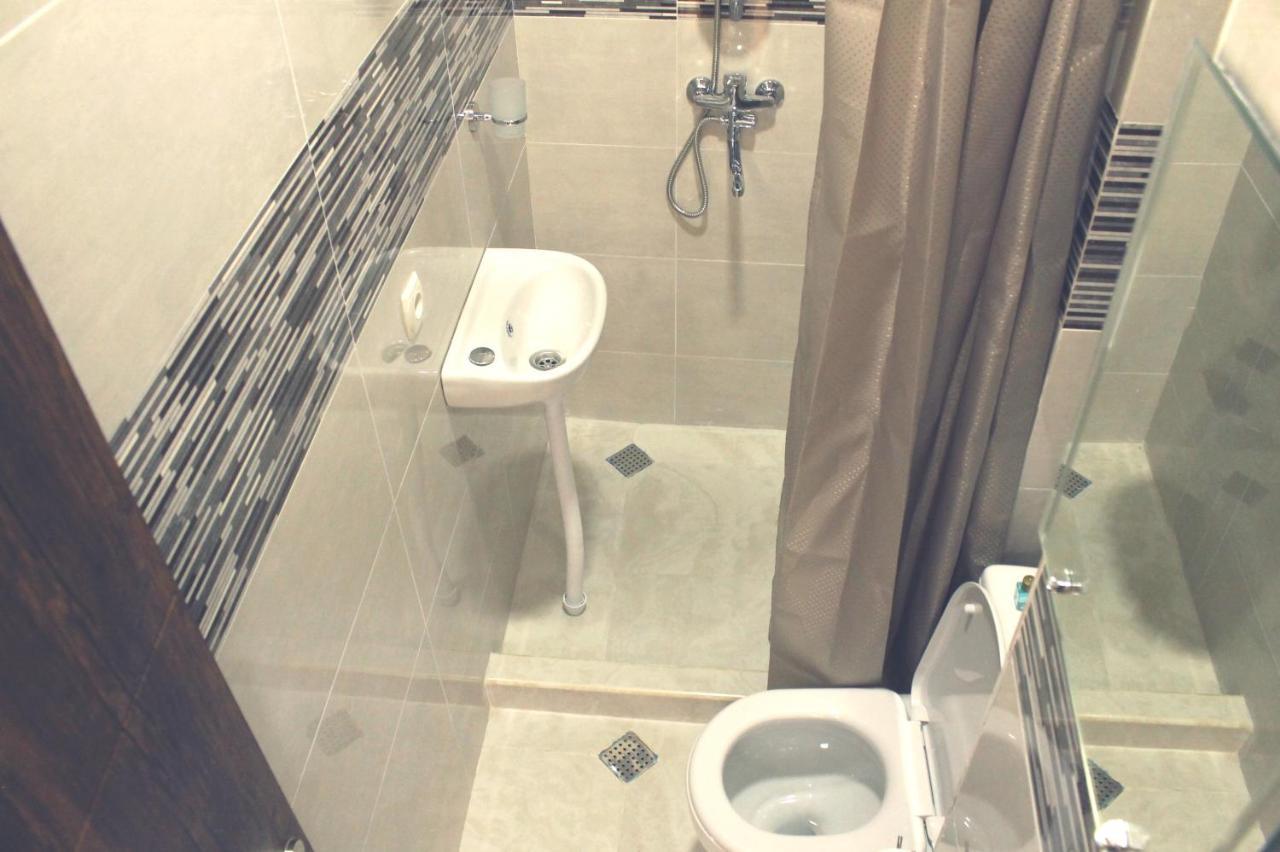 Hotel Tiflis Garden מראה חיצוני תמונה