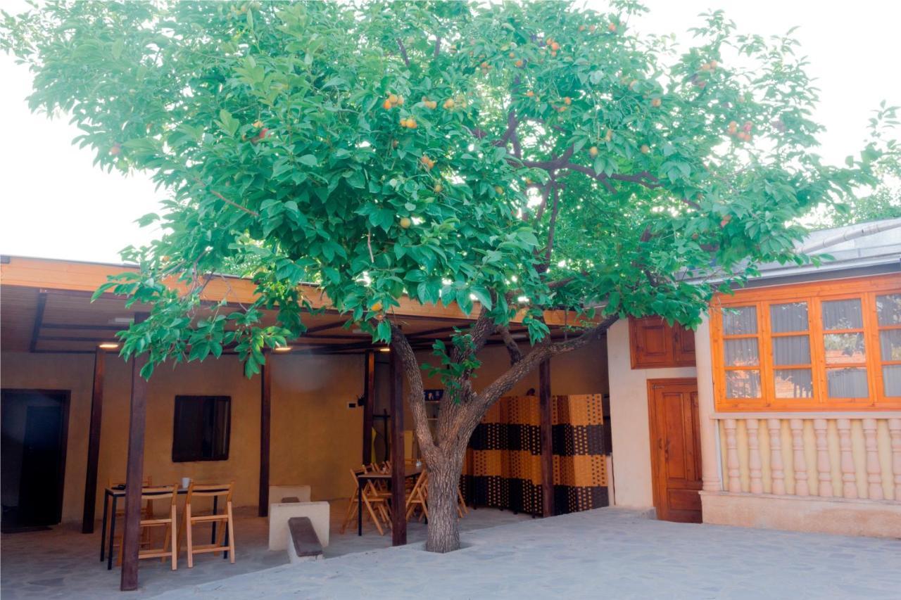 Hotel Tiflis Garden מראה חיצוני תמונה